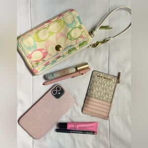 Coach Hamptons Wristlet